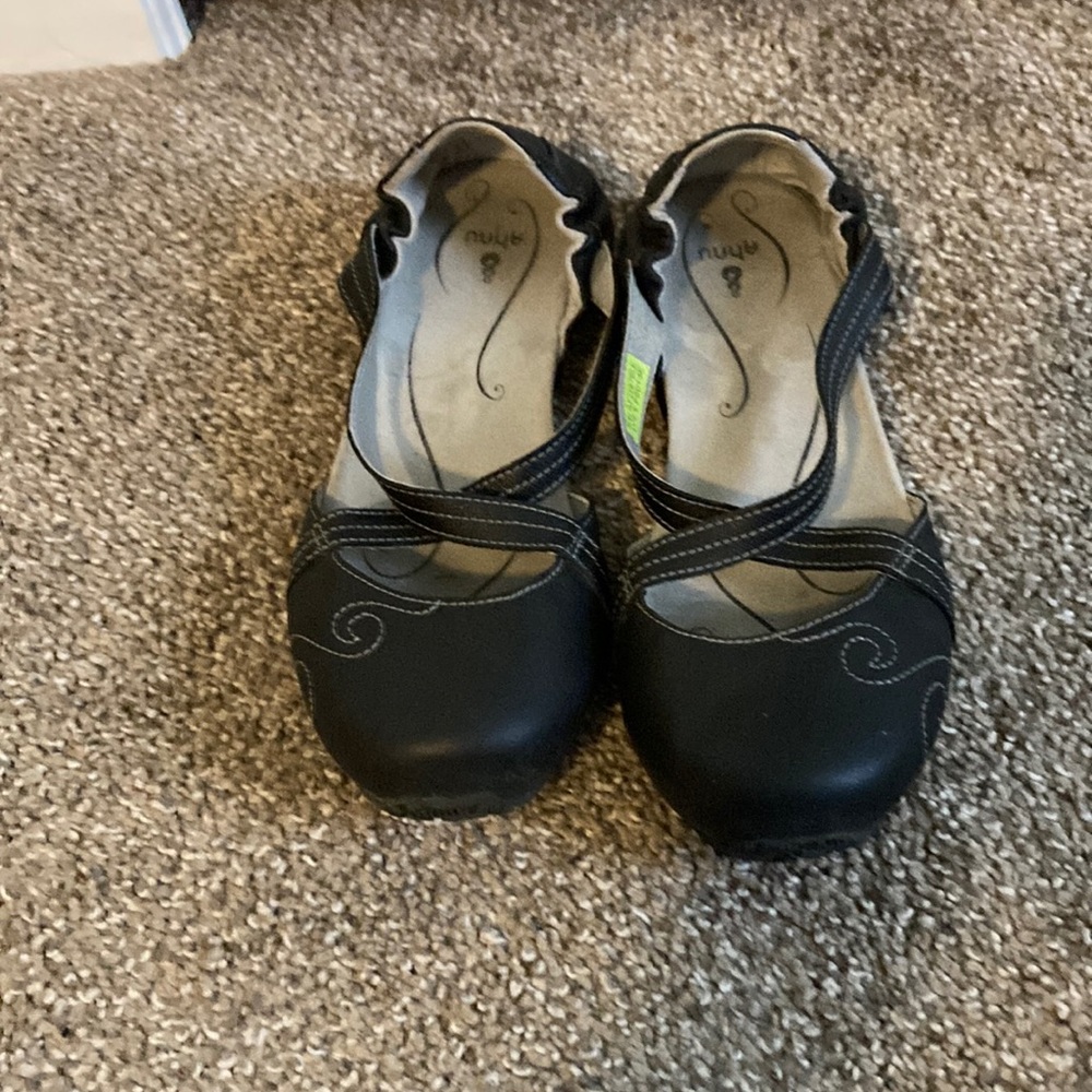 Ahnu black flats